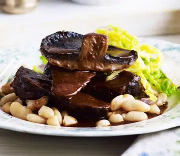 Beef Cheeks With Mushrooms & Braised Cabbage