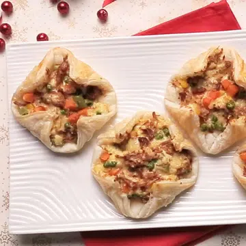 Pulled Pork and Cheese Puffs