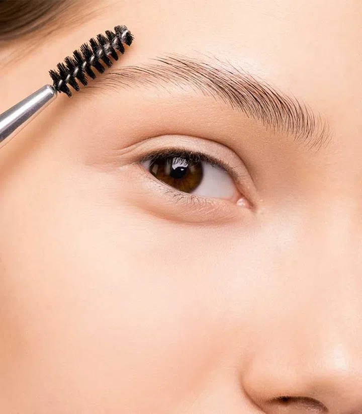 Try lash serums that apply along the lashes (those types that are like liquid liners). Photo by Shiny Diamond from Pexels