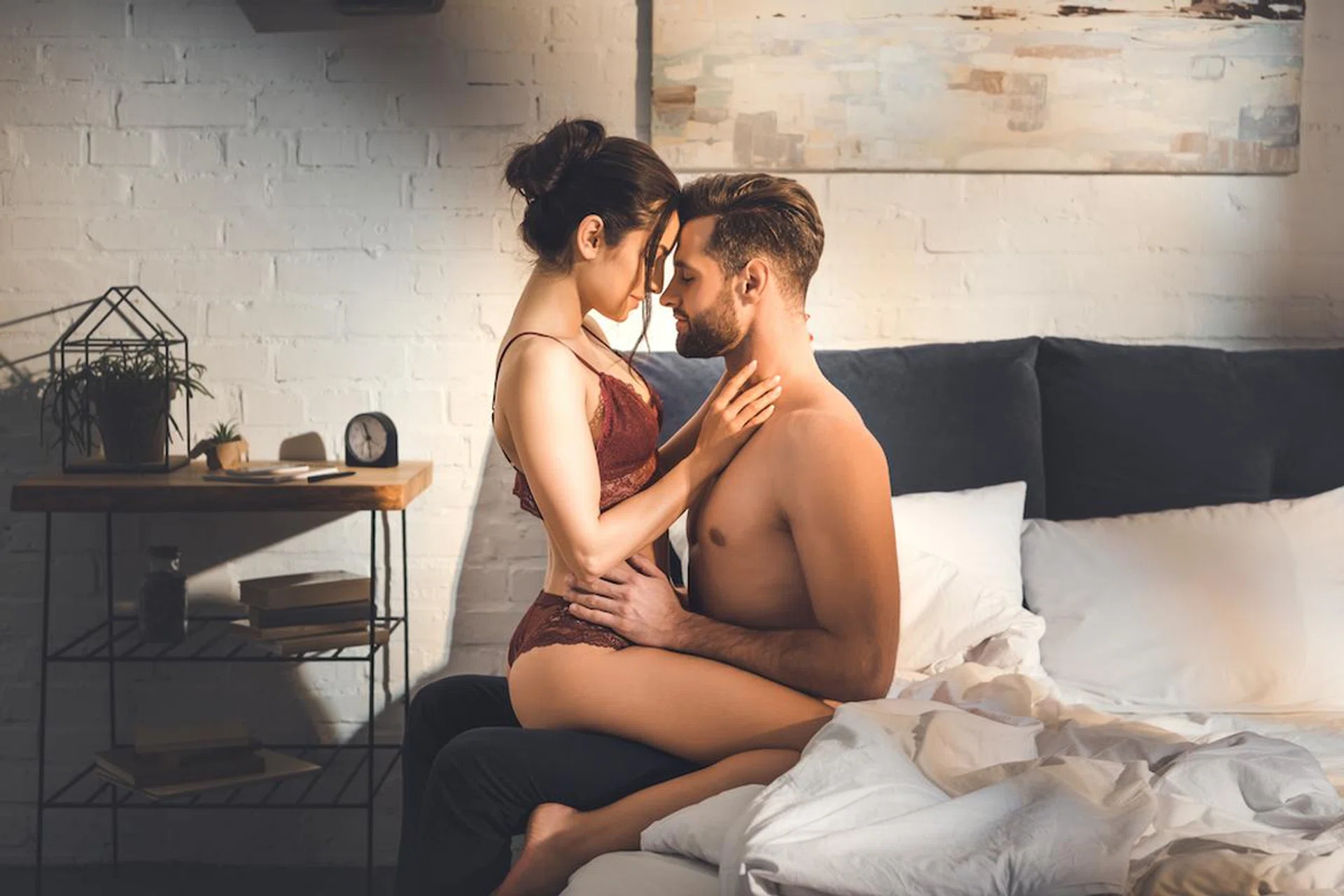 popular-porn-moves-dont-actually-happen-in-real-life-sex