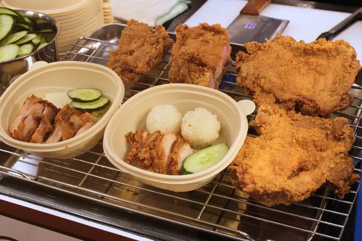 Takashimaya Food Fiesta 2026: Lian Huat Seafood x Moh Swee Kee, Crispy Fried Chicken with Handmade Chicken Rice Ball
