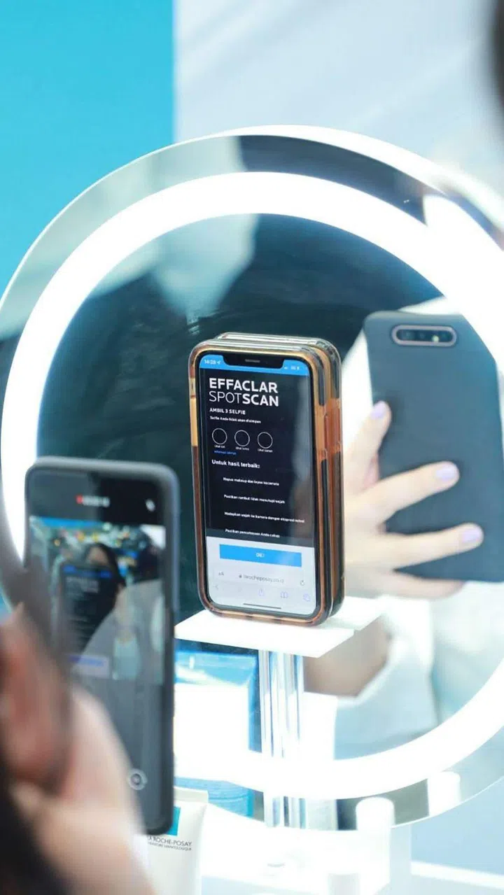 La Roche-Posay’s Spotscan harnesses the power of AI to help diagnose the severity of acne on a user’s face. PHOTO: LA ROCHE-POSAY