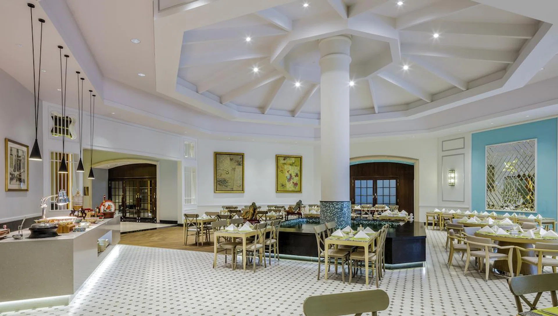 Credit: Ellenborough Market Café at Swissotel Merchang Court