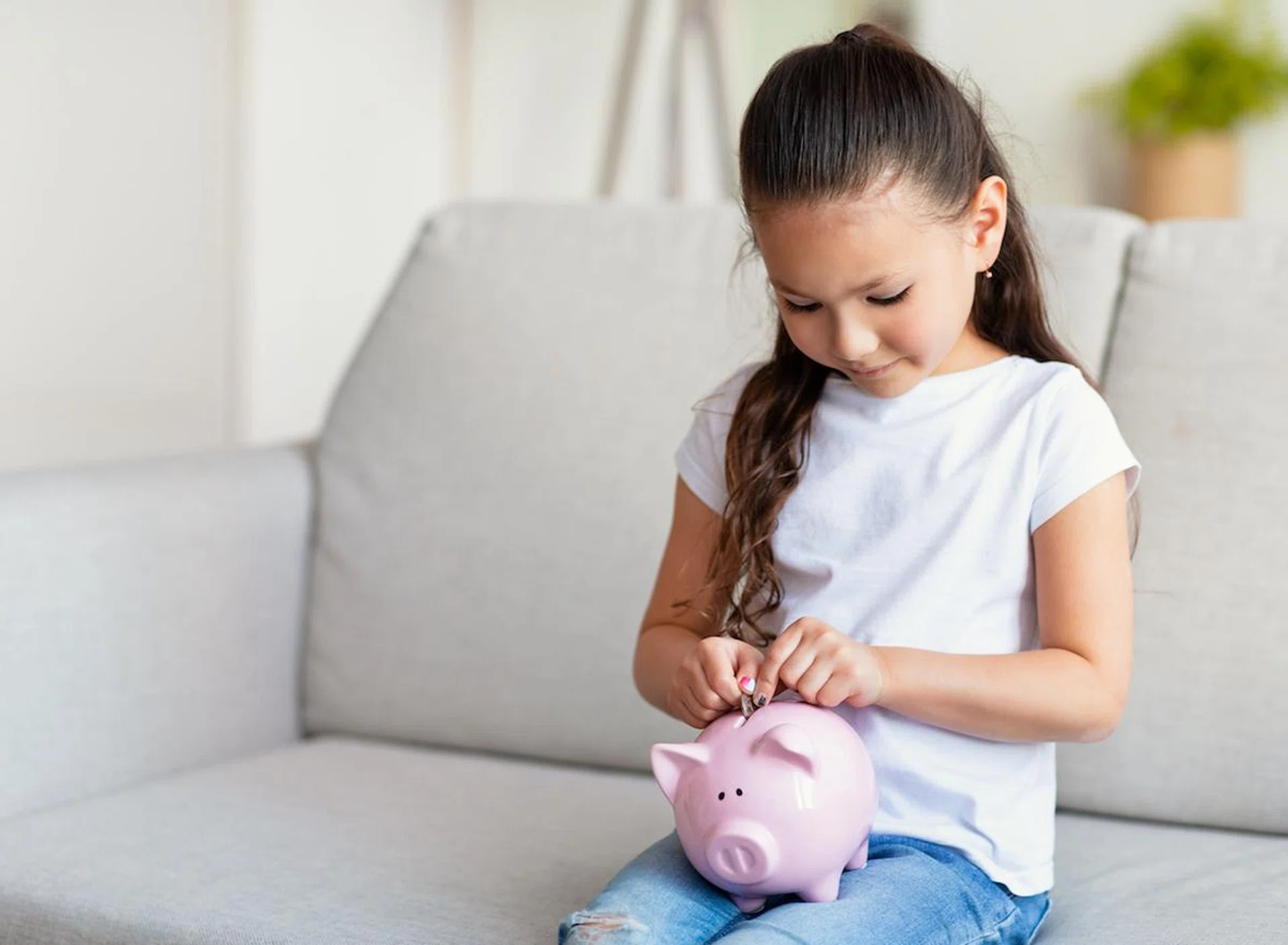 7-ways-to-teach-kids-the-importance-of-money