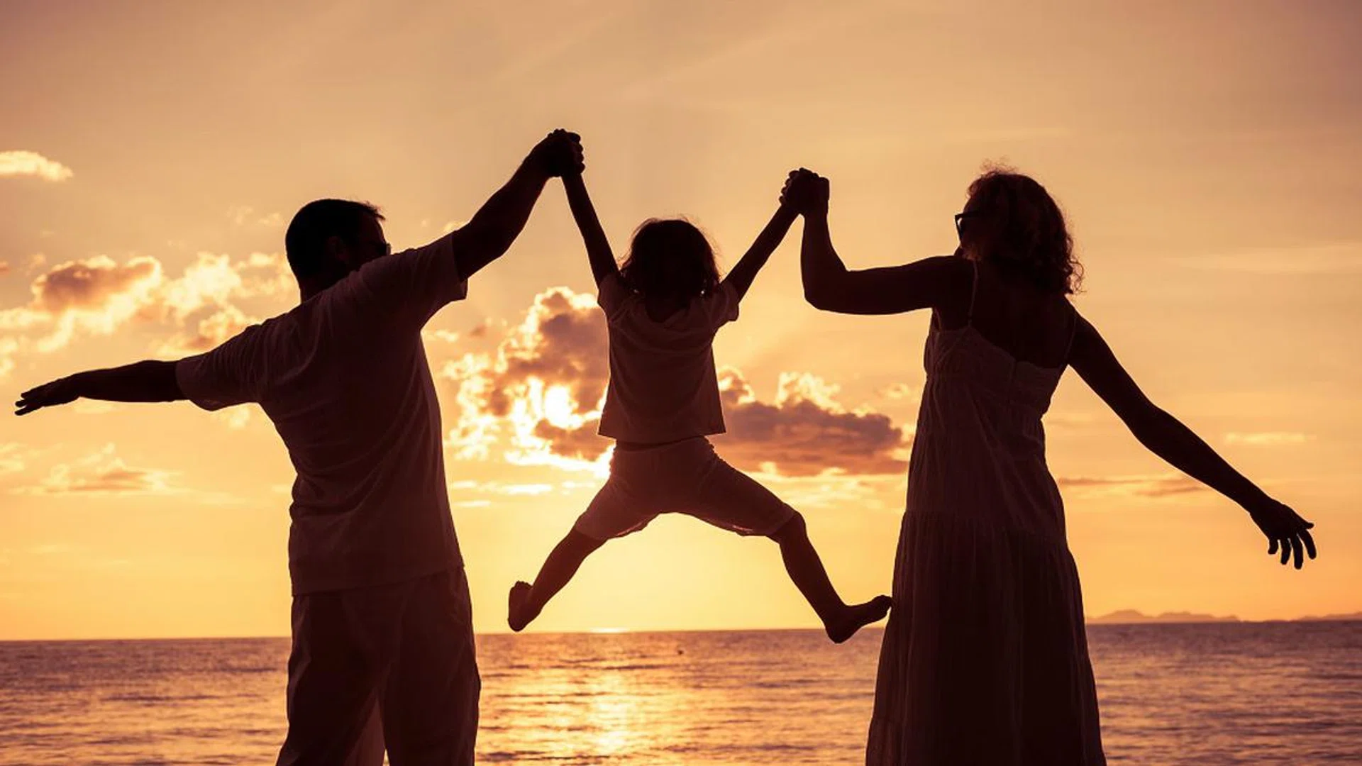 10 Secrets To Staying Happy During Through Tough Times