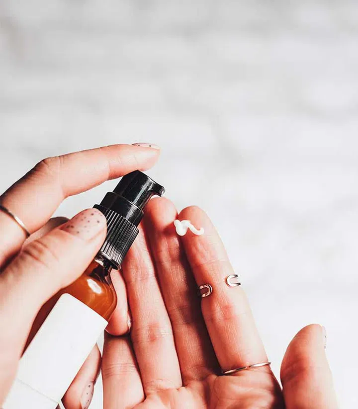 Avoid lacklustre, dull skin by adding a rich serum into your routine.  (Photo by Vie Studio from Pexels)