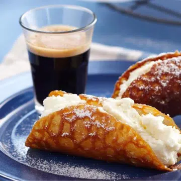 Lemon Ricotta Cannoli