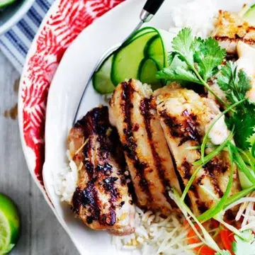Vietnamese Lemongrass Chicken Bowl