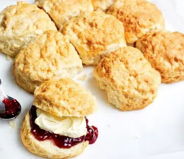 Air Fryer Lemon Curd Scones