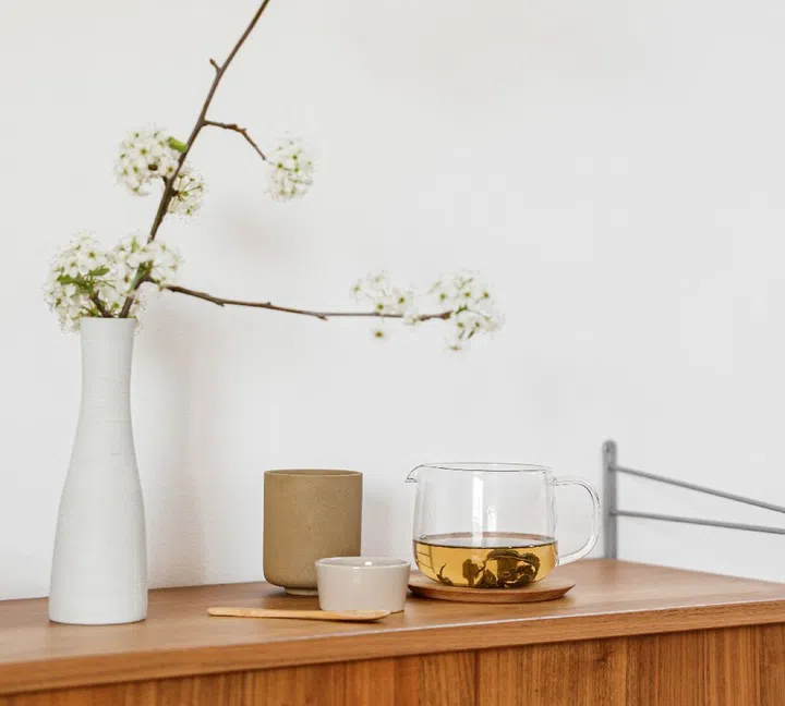 Avoid black teas which contain caffeine for your children. Photo by Cup of  Couple/ Pexels