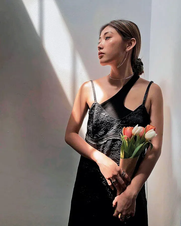 “Keep a lookout for the sort of fabric that’s being used in your clothing. Go for natural fabrics as much as possible.”