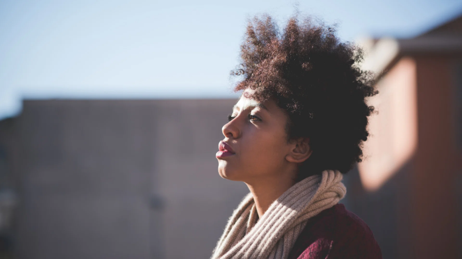 how to take care of curly hair in singapore's humidity
