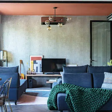 Bold colours apartment