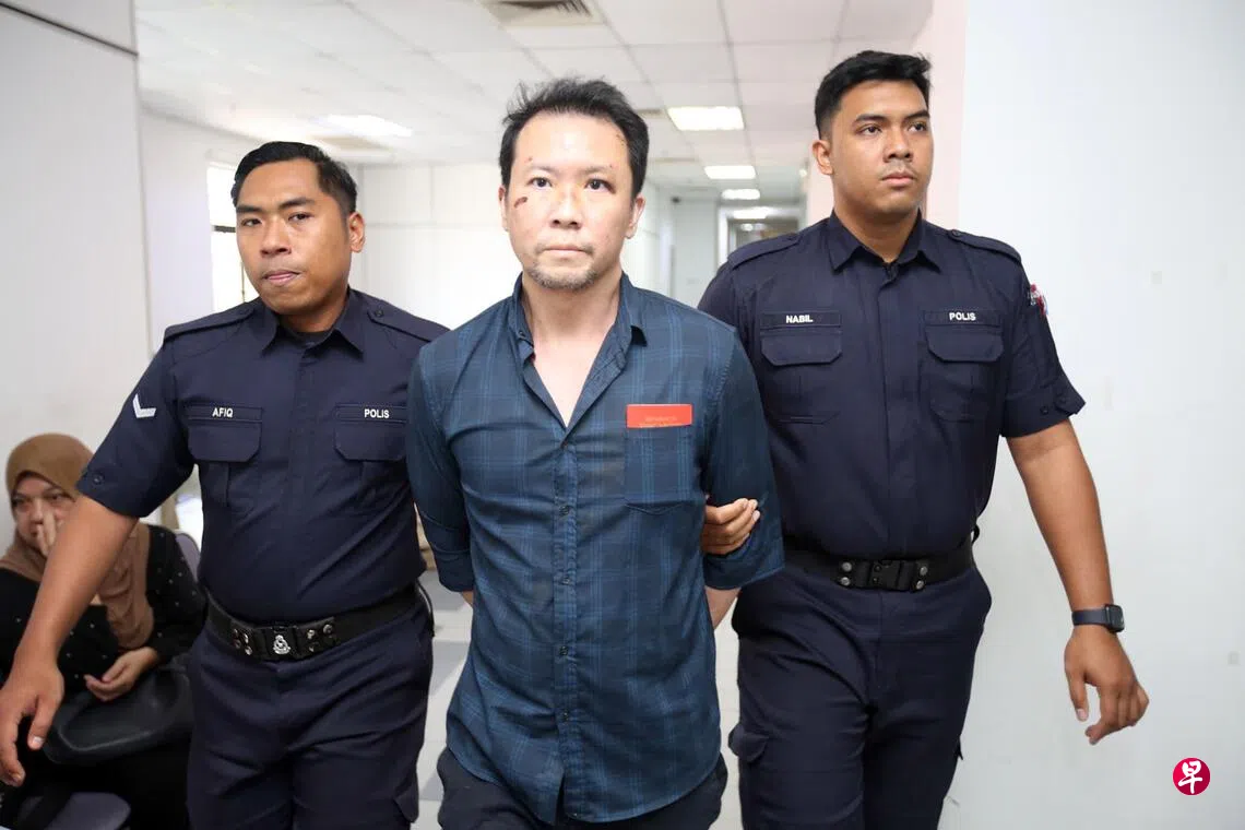 林健良昨日被控非法持有危险武器、持刀致伤他人与阻碍警员办公等三项罪名。 （星洲日报）