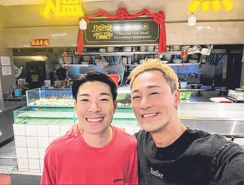 林峯（右）与老友杨志龙，每次来新都会见面。（取自林峯IG）