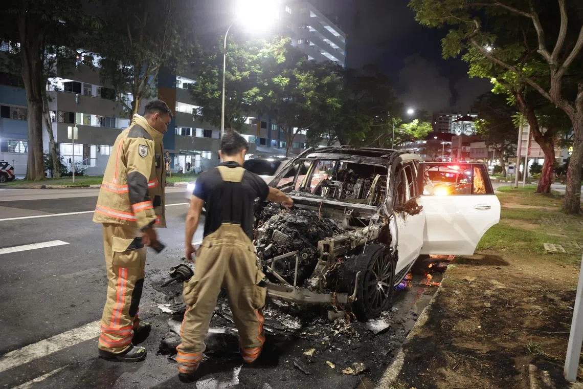 记者赶抵时民防人员已将火势扑灭，但现场仍可闻到一股烧焦味。（曾美玲摄）