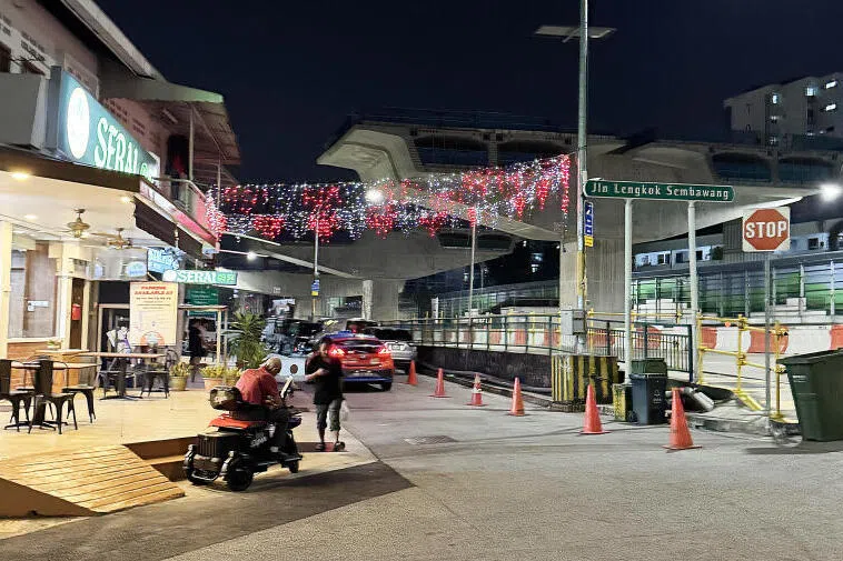 移酒吧霸位三角锥 德士叔被呛当场报警