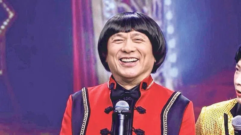 猪哥亮“现身”除夕节目。（取自网络）