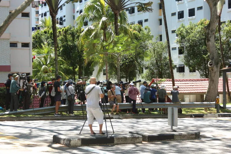 大批公众以及摄影爱好者到场。（李姿仪摄）