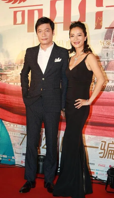 罗嘉良和太太。（取自网络）