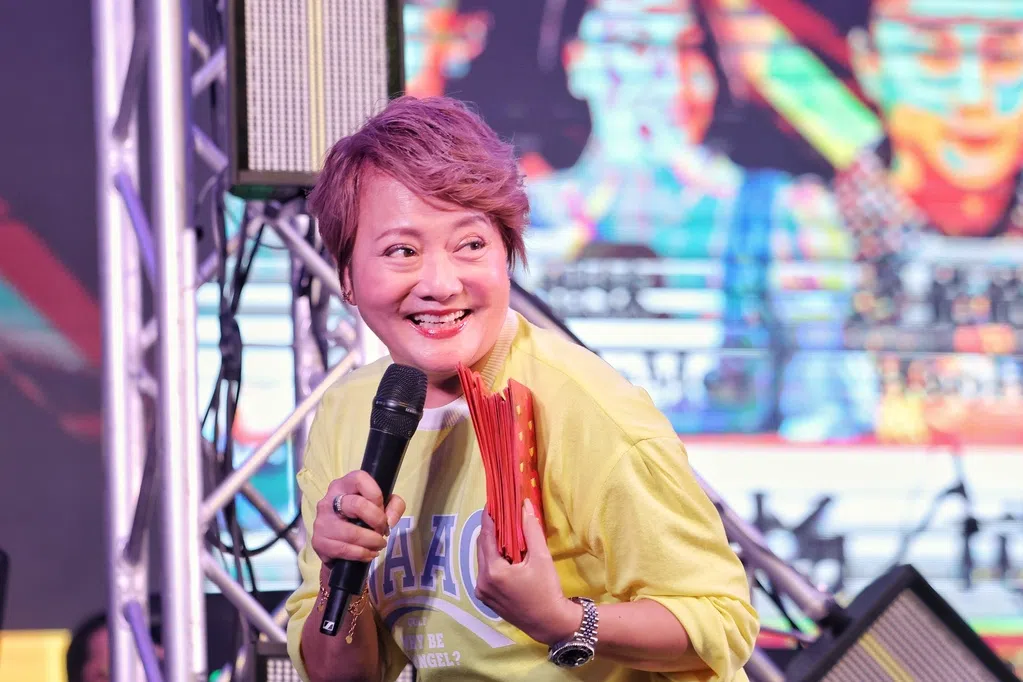 挑战新尝试 DJ叶丽梅首登七月歌台