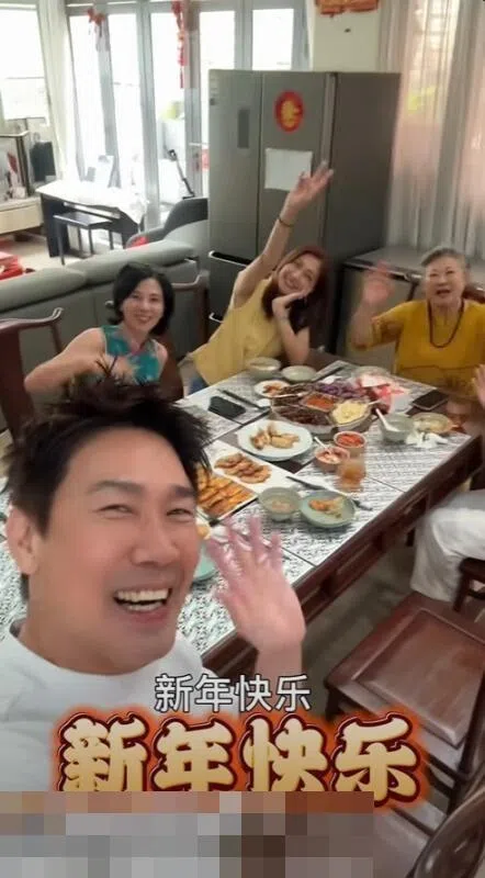 陈之财星期五（2月20日）在脸书上传一段众艺人向人拜年的视频。（陈之财脸书截图）