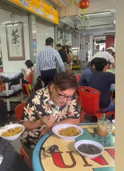 詹姆士爱吃肉脞面。（取自网络）