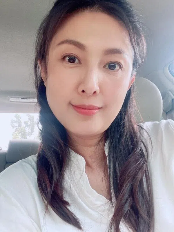 黄嫊方表示喜欢自然美。（受访者提供）
