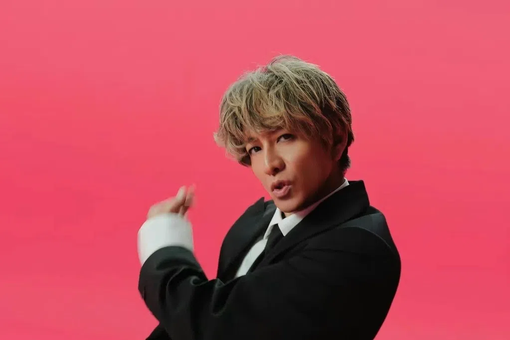 木村拓哉相隔20年 再代言GATSBY跳西装舞
