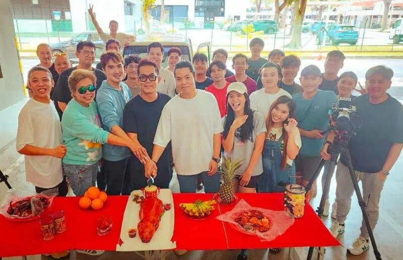 《新狼人杀》台前幕后开镜切杀猪。（受访者提供）