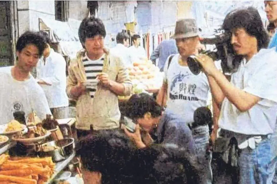 凌峰到中国大陆拍摄《八千里路云和月》。（取自网络）