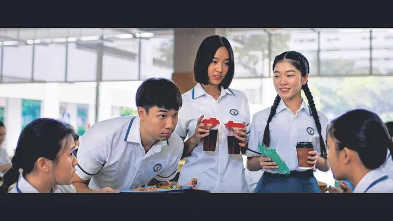 蔡程俊、黄慧燕与冯凯忆，在戏里演“恶人”，戏外都是好学生。（新传媒提供）（新传媒提供）