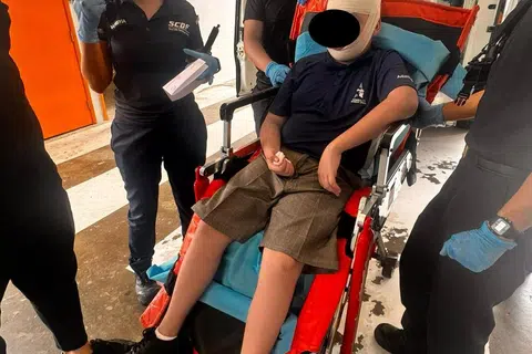 中一生遭同学袭后脑 头破溅血送院