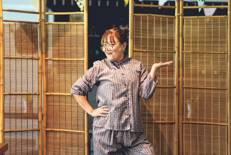 DJ叶丽梅变身的“Jurong阿嬷”回来了。（档案照片）