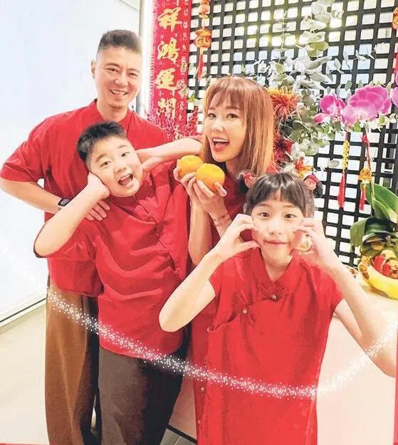 林湘萍一家四口。（取自艺人IG）