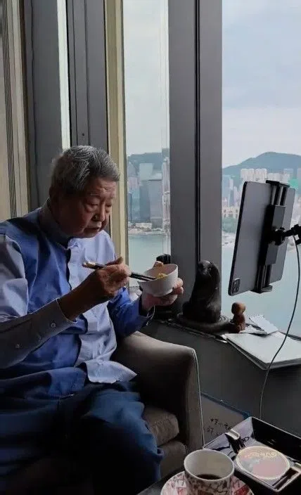 蔡澜入住全海景酒店服务式公寓。（取自网络）