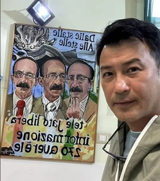 林明伦在前记者的办公室。（受访者提供）