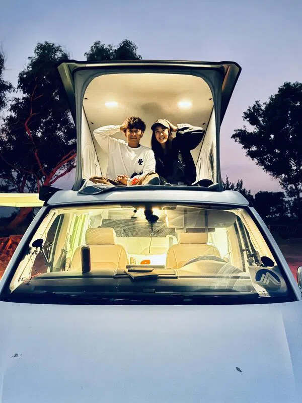 夫妻俩认为长时间的录制，是拍摄这档节目最大的挑战。（新传媒提供）