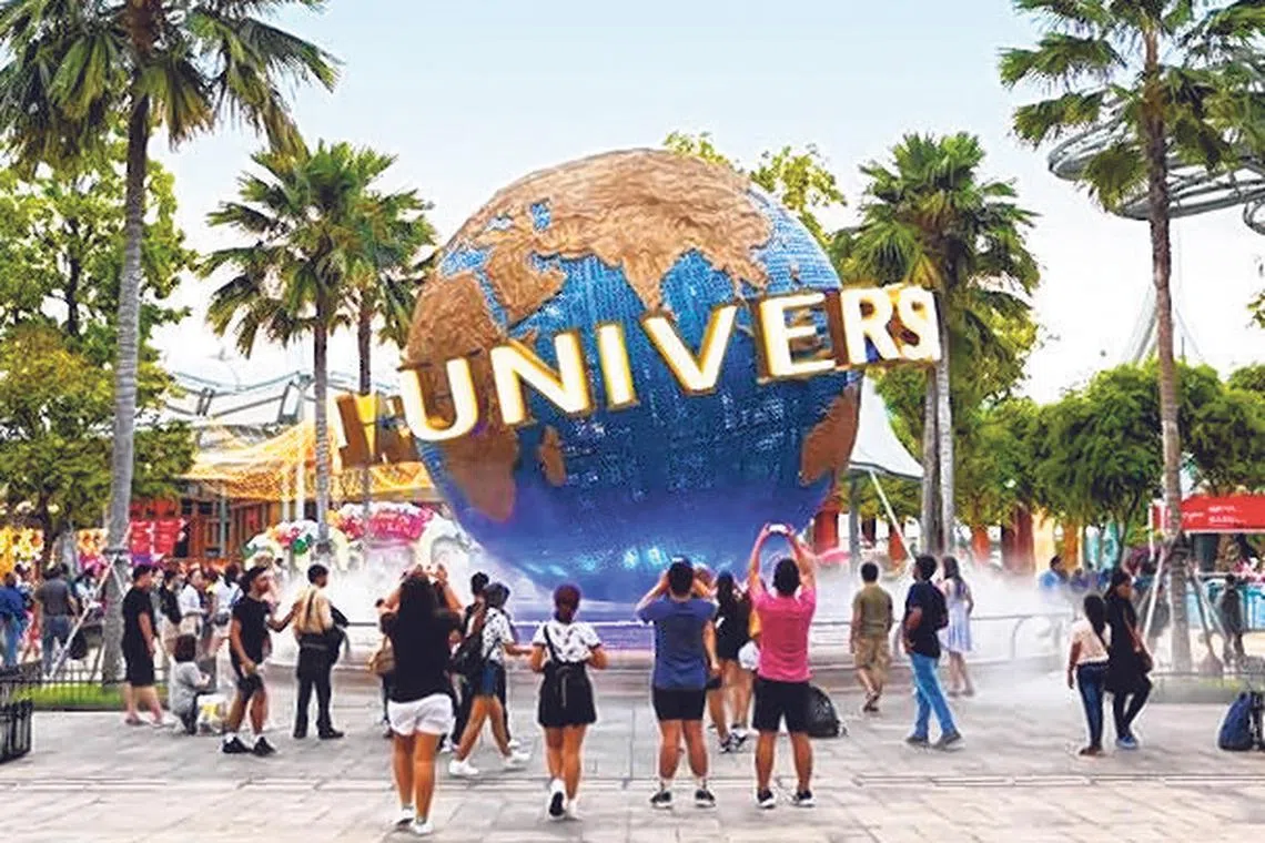 被告盗刷他人的银行卡买环球影城门票。（档案照片）