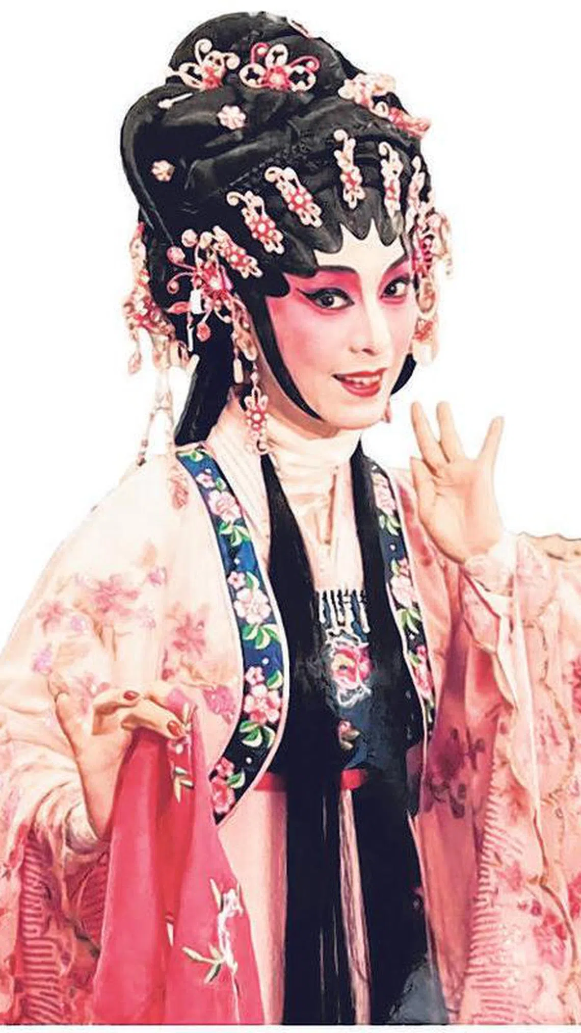 米雪希望新加坡粤剧文化能如香港般蓬勃发展。（王嘉翊提供）