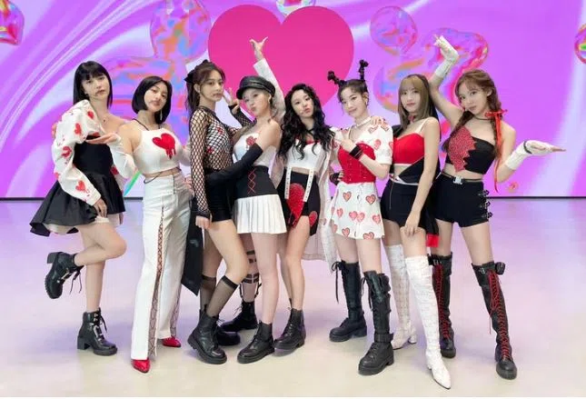 TWICE（互联网）