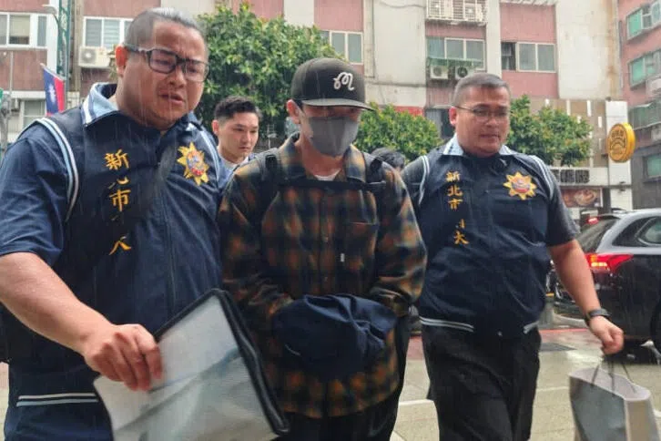 艺人坤达日前遭拘提。（互联网）