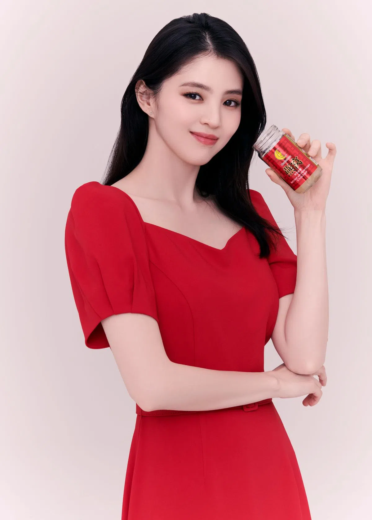 韩韶禧代言新加坡品牌的燕窝产品。（图／New Moon）