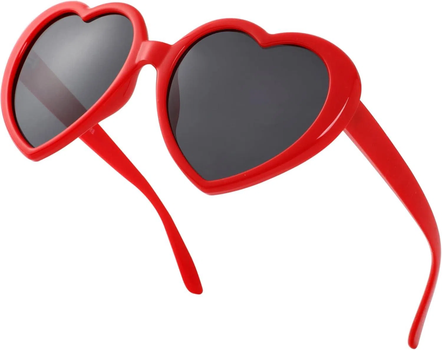 心形墨镜既卡通又“浪漫”。（取自amazon.sg）