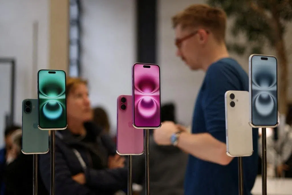 苹果公司预料会在9月9日发布最新款iPhone的轻薄版本，产品名字可能叫做iPhone Air。（档案照片）