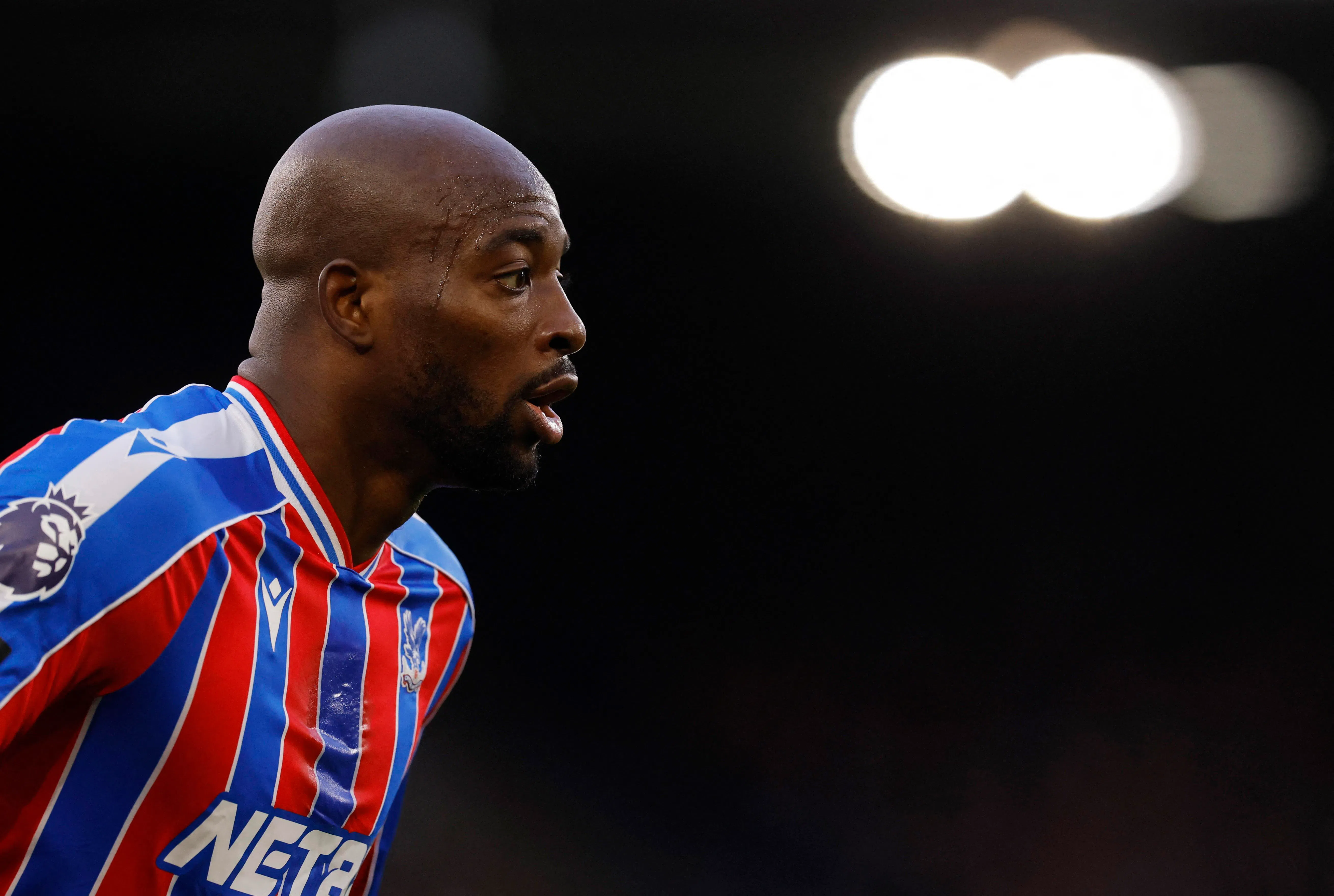 马特塔转会体育米兰失败，只能继续留守水晶宫。（路透社）