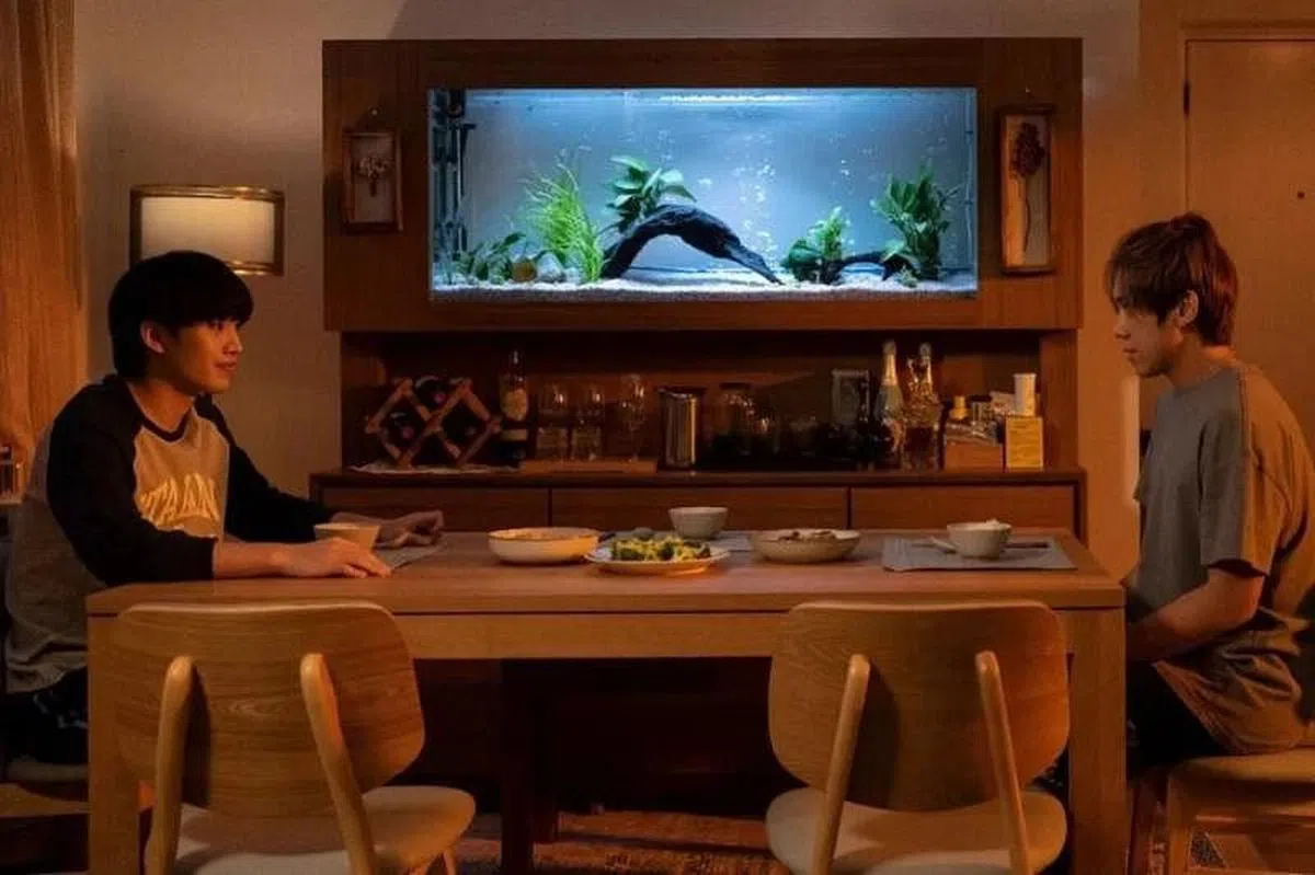 Mirror成员柳应廷（左）和姜涛都演出《阿妈有咗第二个》，但担正的姜涛意外出局。（互联网）