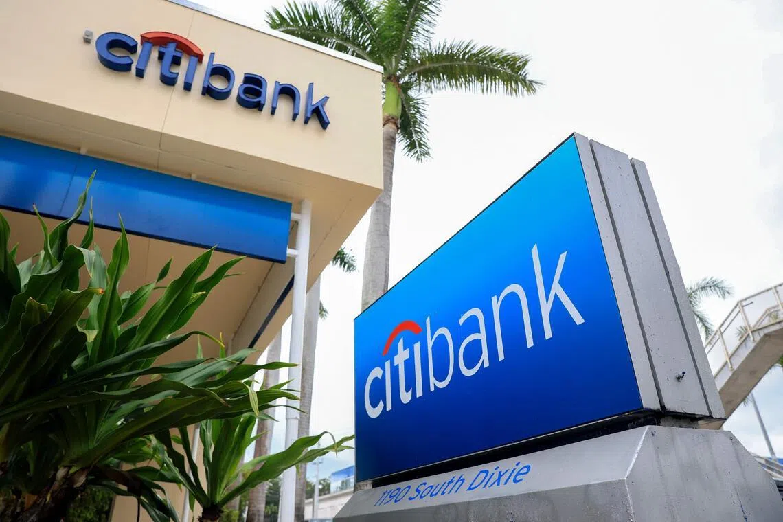 花旗集团剥离俄罗斯业务的计划导致税后亏损11亿美元，因此集团净利同比下降13%至24亿7000万美元。（法新社）