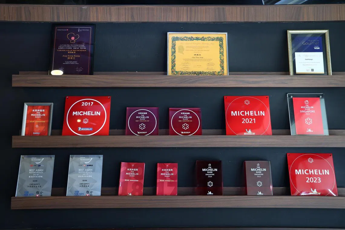 江师傅私房菜经营不到10年，赢得许多荣誉，包括七届米其林一星。（林明顺摄）