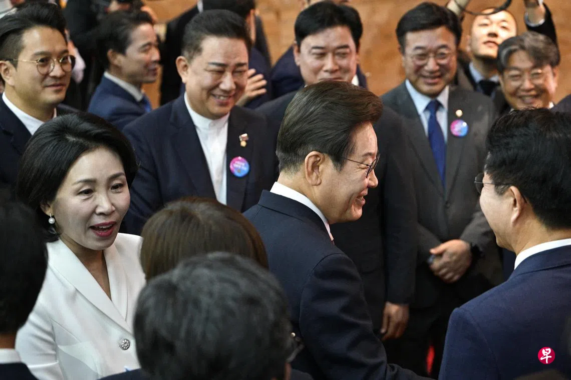 韩执政党共同民主党下周选出新党督| 联合早报